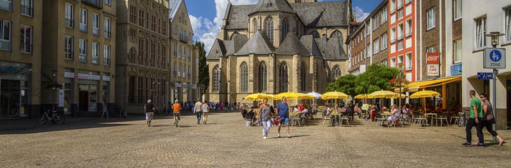 Wesel - Großer Markt mit Willibrordi-Dom