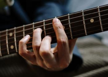 Gitarrenspiel