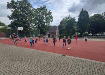 Stadtranderholung Sportprogramm Gruppentanz