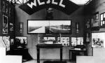 Werbung für das Sägewerk Böhm (rechts) während der Wirtschaftsausstellung in Rotterdam 1928