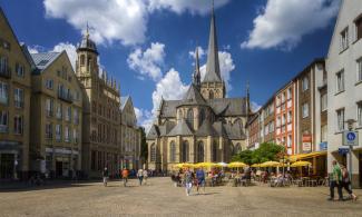 Wesel - Großer Markt mit Willibrordi-Dom