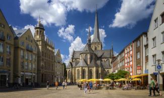 Wesel - Großer Markt mit Willibrordi-Dom