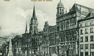 Historisches Rathaus vor der Zerstörung im Zweiten Weltkrieg