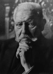 Paul von Hindenburg Paul von Hindenburg