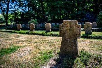 Soldatenfriedhof Diersfordt Kreuze aus Stein