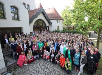 Gruppenfoto Teilnehmerinnen Jahreskongress Gleichstellung in Leipzig